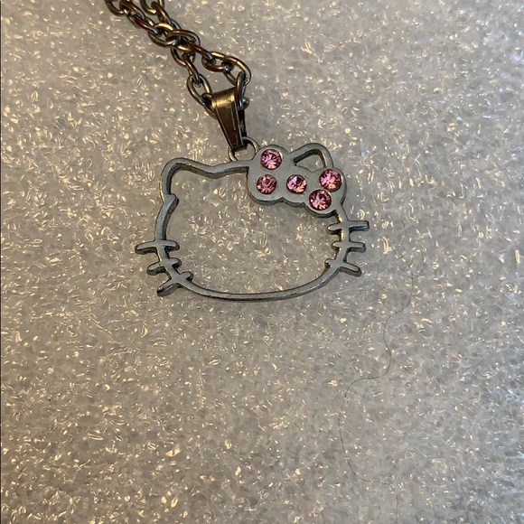 Hello Kitty necklace - Picture 2 of 3